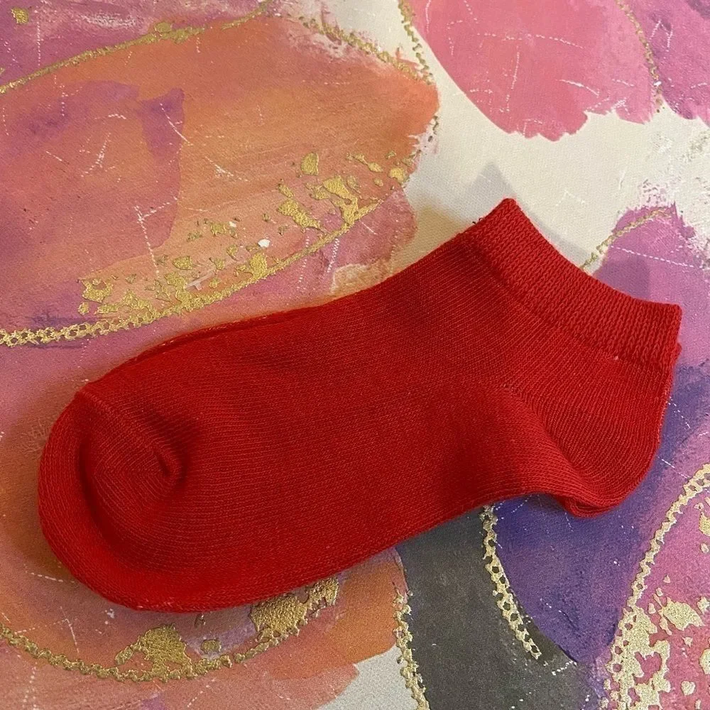 D.I.Y. Girls 6 Pairs of Socks, Bracelet making kit